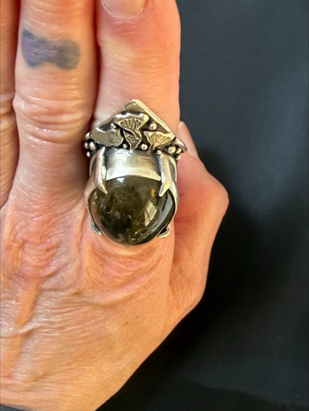 Acid Queen OOAK Botanical Shield Ring Green Tourmalated Quartz Silver Size 8.5 - Picture 15 of 16